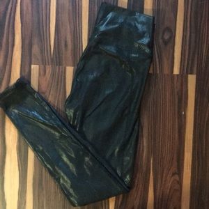 Great condition Demi Lovato Fabletics leggings